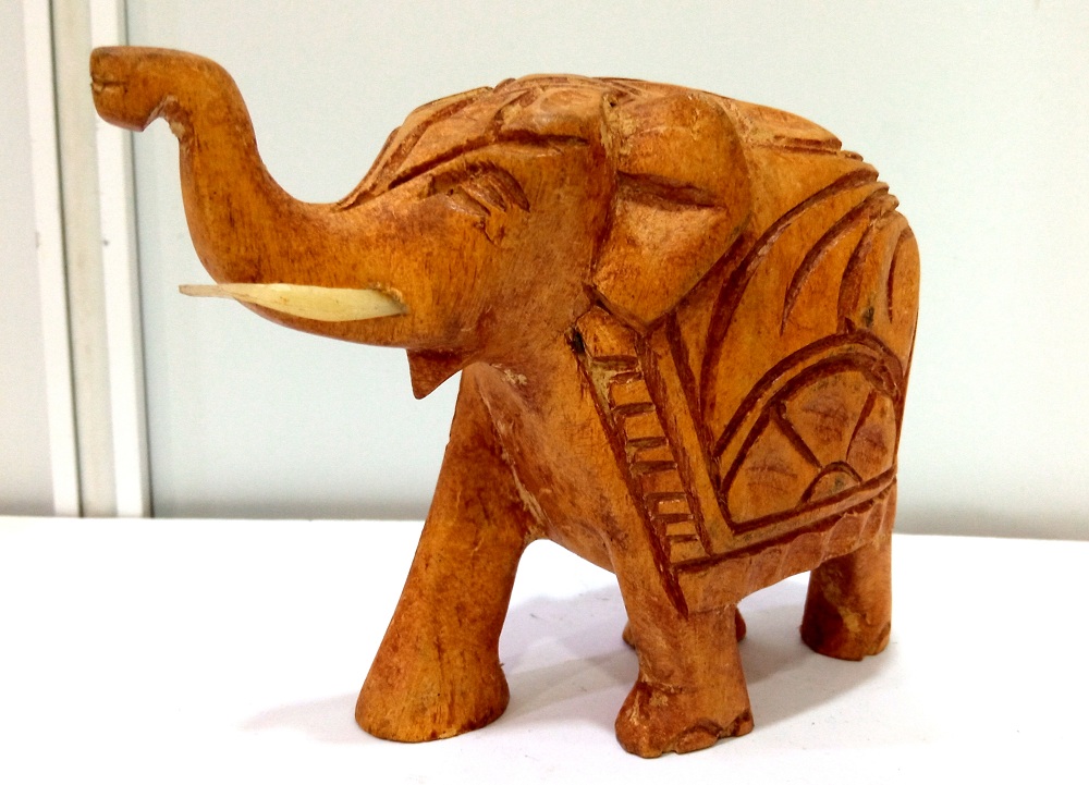 Wooden Elephant 4.5 inch design Tunk Up for Gift Wooden Elephant Desigun